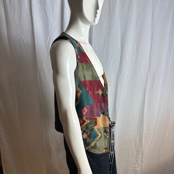 SOLD Vest South America Detailing - Picture 7 of 7